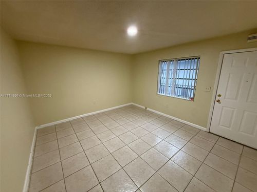 apt-26-1225 W 30th St, Hialeah, FL, 33012-8608 | Card Image
