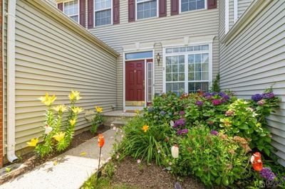 7 N Molteg Drive E, Townhouse with 3 bedrooms, 3 bathrooms and null parking in Sayreville NJ | Image 2