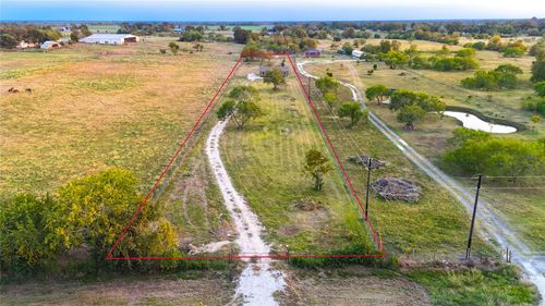 40929 Holik Rd, Hempstead, TX, 77445-4567 | Card Image