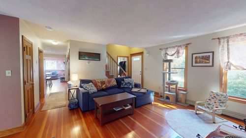 5 Autumn Ln, Nottingham, NH, 03290-5600 | Card Image