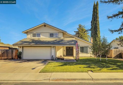 765 Valley Green Dr, Brentwood, CA, 94513-1455 | Card Image