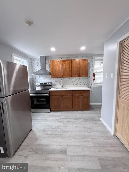 273 W York Street, PHILADELPHIA, PA, 19133 | Card Image