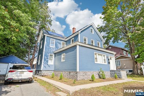 59 E Clinton Ave, Bergenfield, NJ, 07621-3021 | Card Image