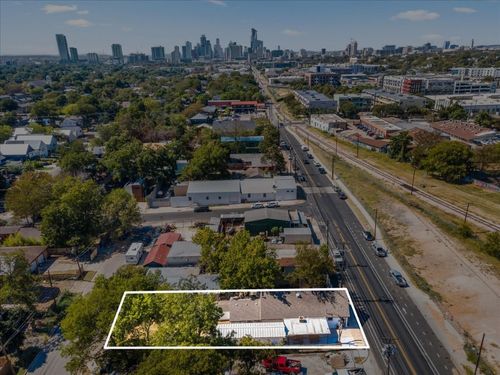 2607 E 5th St, Austin, TX, 78702-4727 | Card Image