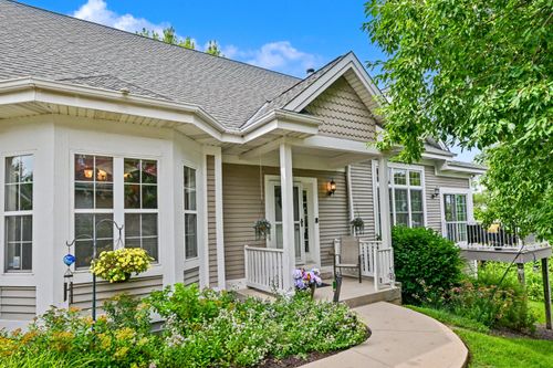 N59W17730 Meadow Ct, Menomonee Falls, WI, 53051-5575 | Card Image