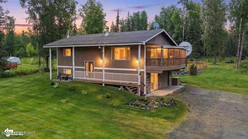 41555 Grove Avenue, Soldotna, AK, 99669 | Card Image