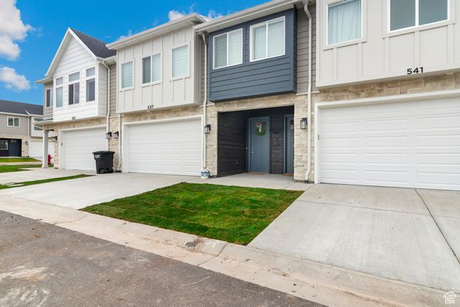 537 N Blue Lake St St, Townhouse with 3 bedrooms, 3 bathrooms and 4 parking in Garden City UT | Image 23