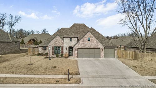 1506 Wildwood Dr, Claremore, OK, 74017-5087 | Card Image
