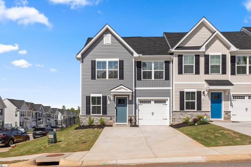 12 Hargrove Ct, Greenville, SC, 29617-1261 | Card Image