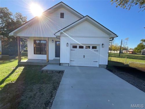 1805 Mary St, Scott City, MO, 63780-2121 | Card Image