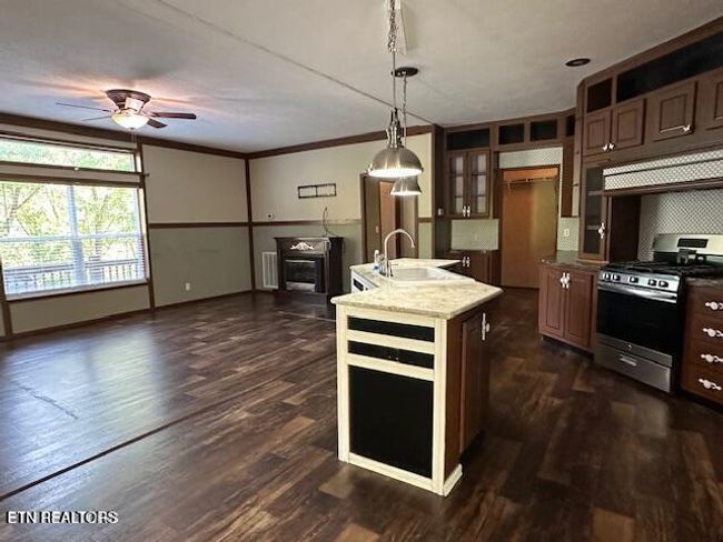 517 Collins Rd, House other with 3 bedrooms, 2 bathrooms and null parking in Jonesville VA | Image 12