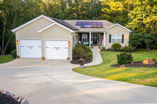 111 Ashland Dr, Mc Cormick, SC, 29835-3112 | Card Image