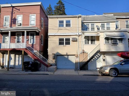 804 Water St, POTTSVILLE, PA, 17901-1110 | Card Image