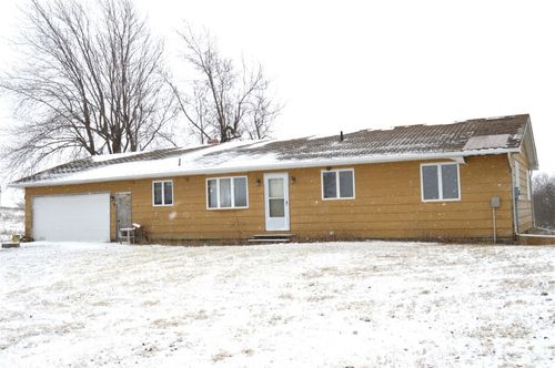 1902 62nd Street Dr, Garrison, IA, 52229-9649 | Card Image