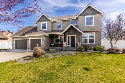 17202 E Morningside Ln, Greenacres, WA, 99016-8818 | Card Image