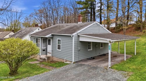 453 Grove St, Honesdale, PA, 18431-1001 | Card Image