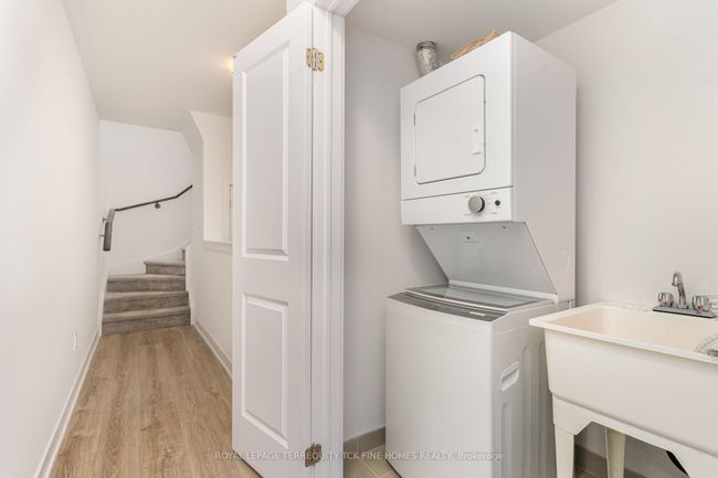 61 Kenneth Kirby Lane, House attached with 2 bedrooms, 3 bathrooms and 3 parking in Stouffville ON | Image 30