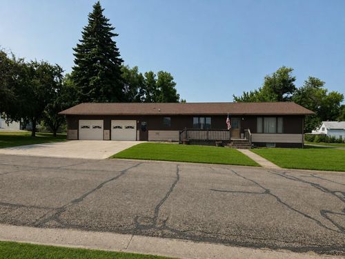 121 & 407 4th & 2nd Street Avenue, Milnor, ND, 58060 | Card Image
