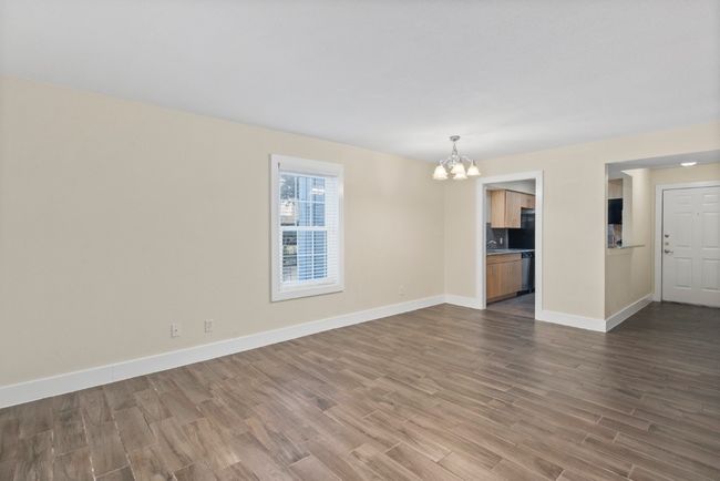 APT-110 - 3815 Guadalupe St, Condo with 2 bedrooms, 1 bathrooms and 2 parking in Austin TX | Image 7