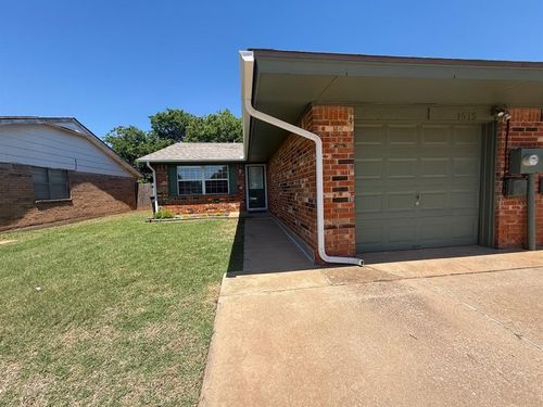 1015 Swan Lake Ct, Edmond, OK, 73003-4806 | Card Image