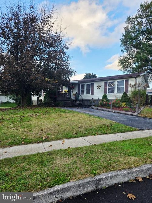 122 Cherry Ln, Dillsburg, PA, 17019-1115 | Card Image