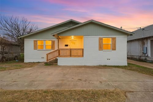 1221 Chestnut St, Waco, TX, 76704-2344 | Card Image