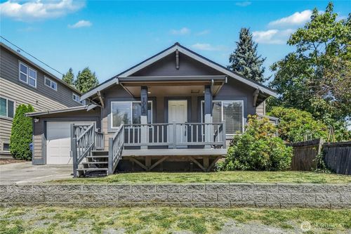 1048 S Director St, Seattle, WA, 98108-4701 | Card Image