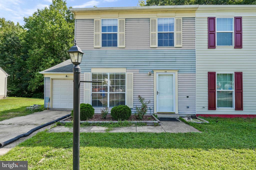 Sandra Ct, Indian Head, MD 20640