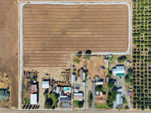 24346 Avenue 106, Terra Bella, CA, 93270-9716 | Card Image