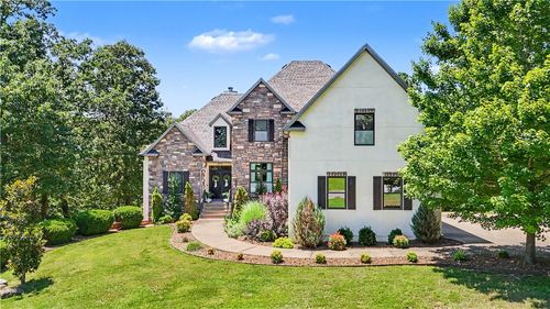 8424 Preston Trl, Bentonville, AR, 72712-8634 | Card Image