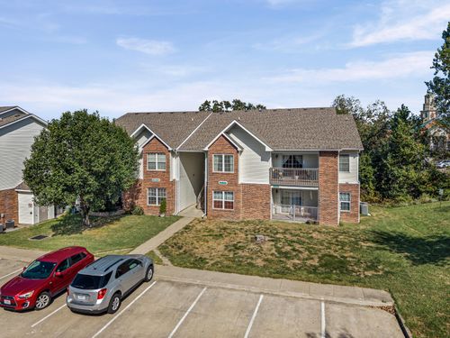 302-29 N Cedar Lake, COLUMBIA, MO, 65203 | Card Image