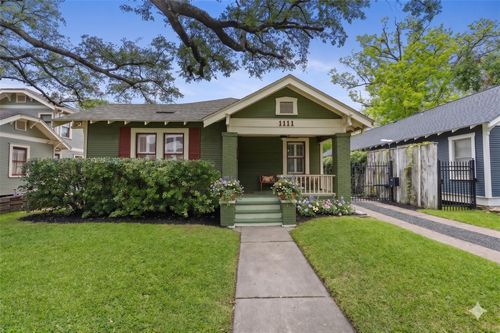 1111 Le Green Street, Houston, TX, 77009 | Card Image