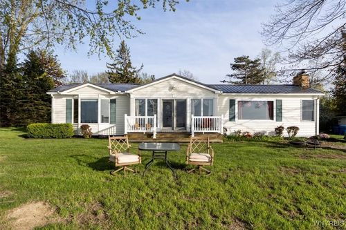 9910 Shorecliff Road, Evans, NY, 14006 | Card Image