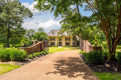 12116 Macon Rd, Collierville, TN, 38017-4842 | Card Image