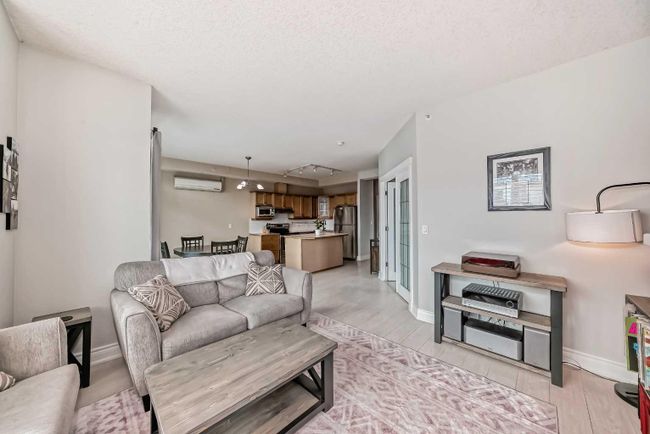 306 - 4 14 Street Nw, Home with 2 bedrooms, 1 bathrooms and 1 parking in Calgary AB | Image 11