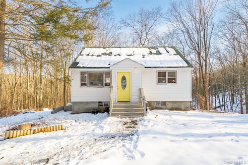 7 Fern Trl, Wurtsboro, NY, 12790-6501 | Card Image