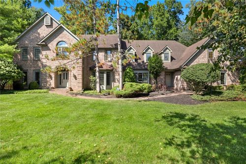 8054 Barony Woods, Pittsford, NY, 14534-4164 | Card Image