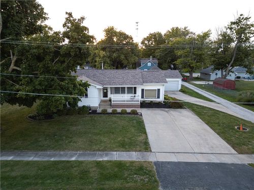 106 Orchard St, Catlin, IL, 61817-8913 | Card Image