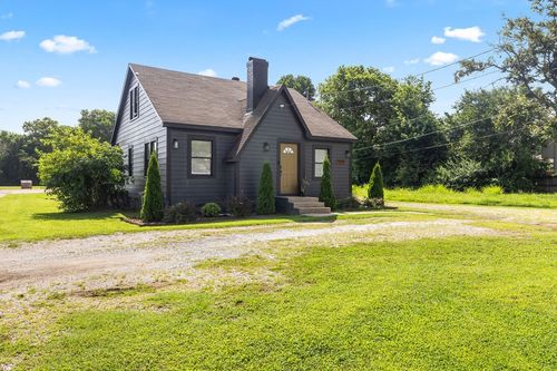 1554 N Leverett Ave, Fayetteville, AR, 72703-6026 | Card Image