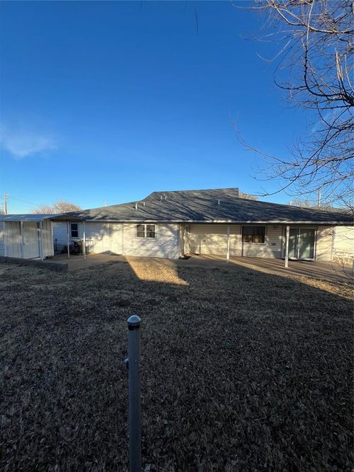 602 Sheridan Ave, Fort Supply, OK, 73841-9509 | Card Image