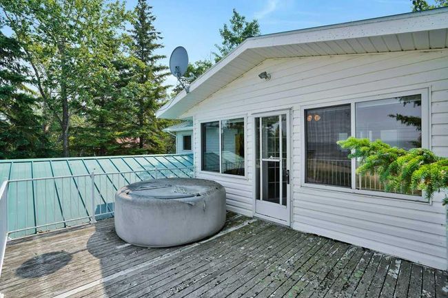 34 Beach St E, House other with 3 bedrooms, 2 bathrooms and 2 parking in Rochon Sands AB | Image 19