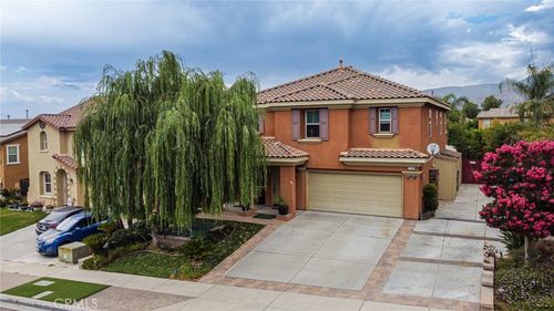 2180 Stonewood St, Mentone, CA, 92359-9517 | Card Image