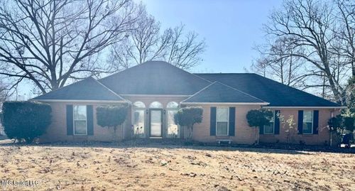 465 Augusta Dr, Hernando, MS, 38632-8196 | Card Image