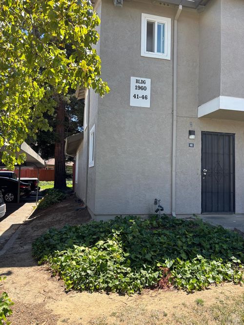apt-41-1960 Grande Cir, Fairfield, CA, 94533-4252 | Card Image