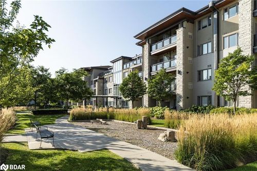 325-570 Lolita Gdns, Mississauga, ON, L5A0A1 | Card Image