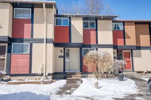 171 Mcclintock Way, Kanata, ON, K2L2A5 | Card Image