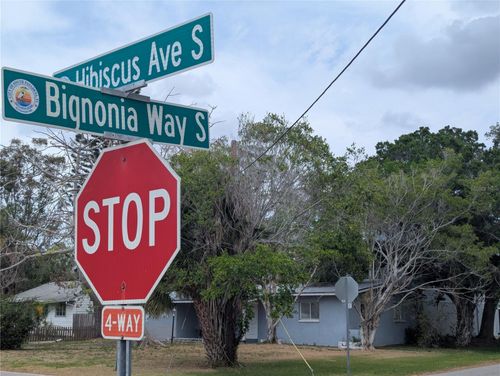 7001 & 7011 Hibiscus Avenue S, SOUTH PASADENA, FL, 33707 | Card Image