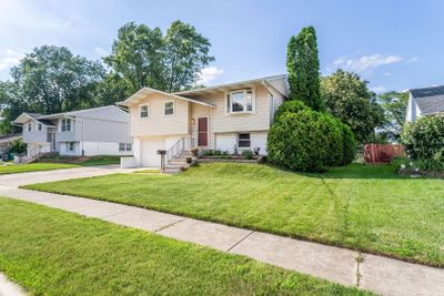 710 Yates Avenue, House other with 3 bedrooms, 2 bathrooms and 12 parking in Romeoville IL | Image 2