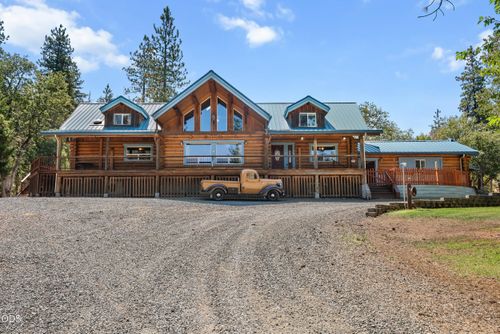 11857 Upper Applegate Rd, Jacksonville, OR, 97530-8999 | Card Image