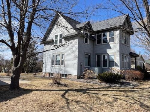 207 S Lake St, Belview, MN, 56214-4015 | Card Image